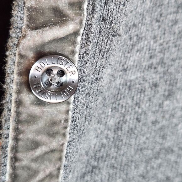 VTG Hollister Button Cardigan Sweater Womens small Gray Pockets Y2K Preppy - Picture 9 of 10